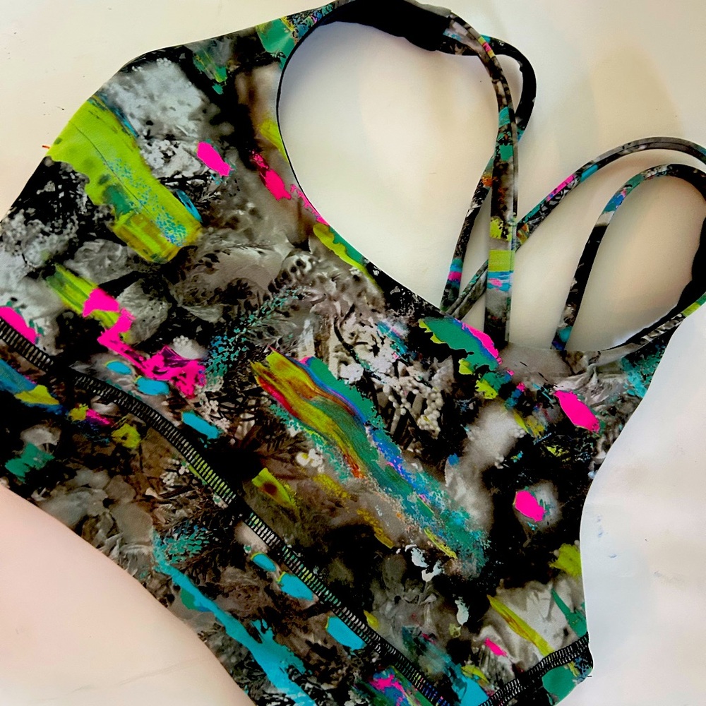 Lululemon Enlite Sports Bra